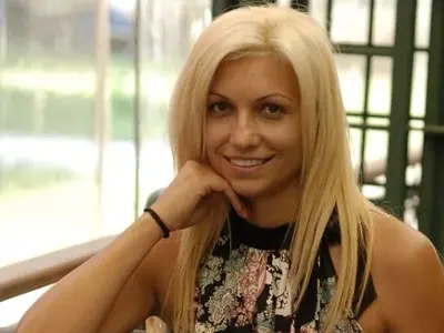 Сестрата на Маргините вдига сватба в незаконен замък! (Юра предложи брак на Бисера Маринова)