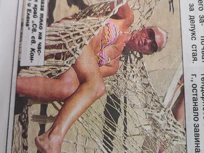 Сестрата на Стоичков се пусна по бански (Петя събира тен на родното Черноморие)