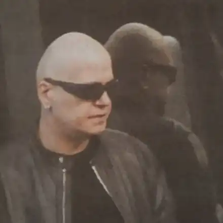 Слави Трифонов отново в Би Ти Ви (Папарашки снимки)