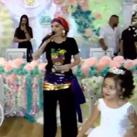 Софка забогатя след развода, извади 15 бона от сватба