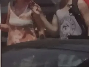 Това ли е новият на Алекс Сърчаджиева? (Папарашко фото)