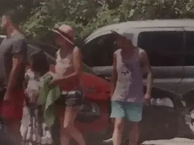 Това ли е новият на Алекс Сърчаджиева? (Папарашко фото)