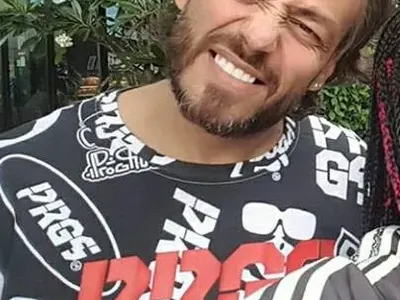 Трудова злополука за Люси Иларионов, ръцете на режисьора изгоряха