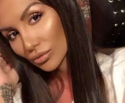 Уволнена прислужница стои в дъното на обира в апартамента на Моника Валериева?