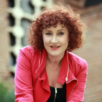 Валя Ахчиева става баба