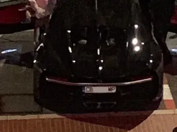 Ваньо Алексиев се забавлява в Монте Карло! Олигархът паркира Бугатито си като баровец точно пред входа на топ клуб (СНИМКИ)