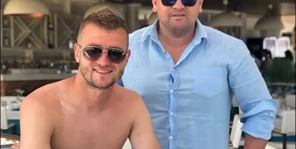 Венци Христов жули белот на плажа