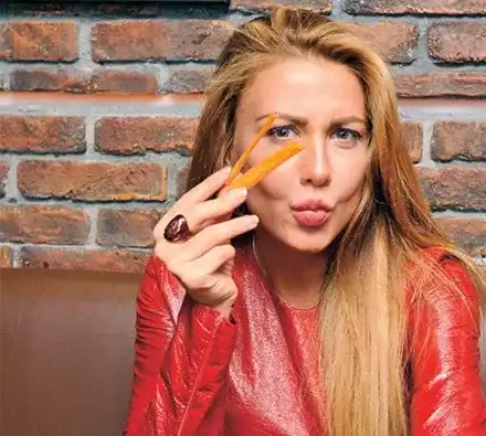 Венета Харизанова отказа да е водеща в Италия