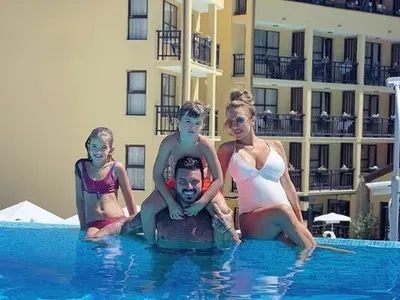 Златка се грижи за децата на Благо