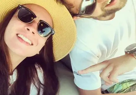 Звезда от „Революция Z“  се омъжи тайно