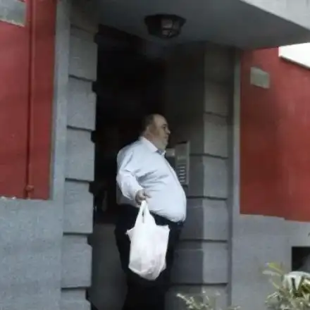 120 000 лв. плаща Любо Нейков за образованието на дъщеря си, малката има и личен шофьор