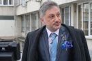 Срам! Навръх 22 септември Денди препика паметника на Стамболов (Всичко за резила)