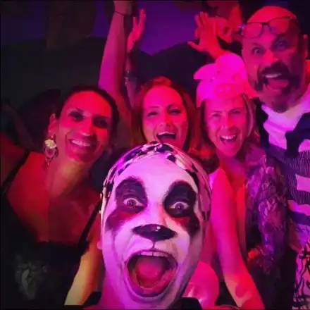 Алекс Раева блести след раждането