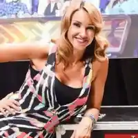 Алекс Раева показа бебето си