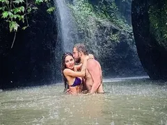 Бившата на Благо Джизъса, Есмер, вдига сватба идната година! С годеника й Макс работят и за бебе