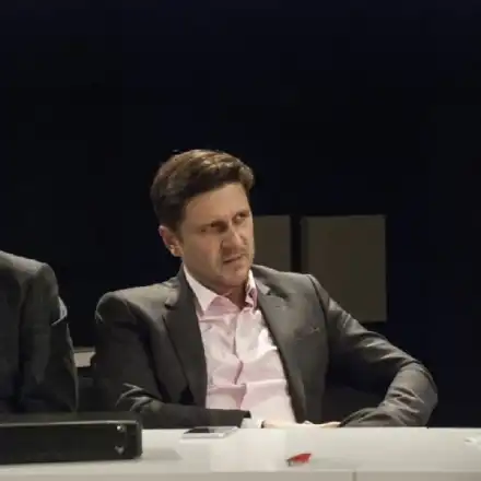 Блатечки плете интриги на Урумов