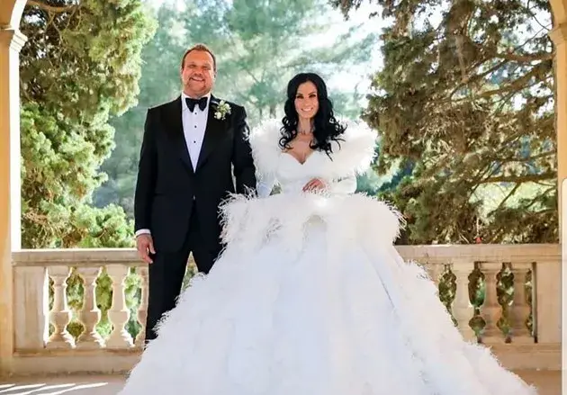 Цеци с бебе по поръчка, иска момче с нейните очи