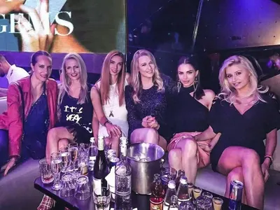 Цвети Стоянова чукна четвърт век САМА (Фаталната гимнастичка няма мъж до себе си)