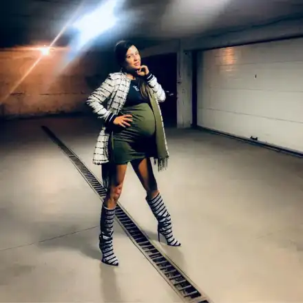 Деси Цонева влезе в деветия месец с огромен корем