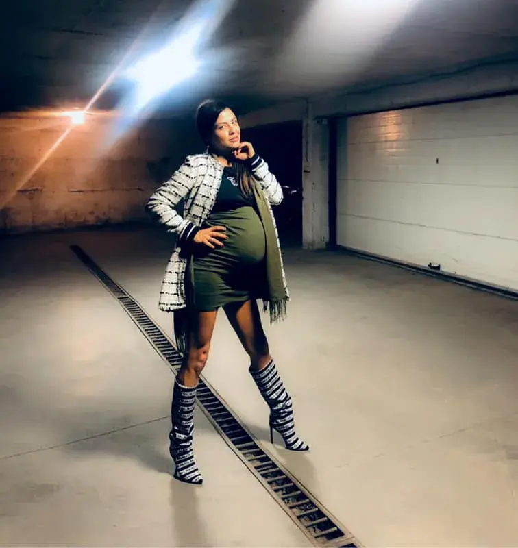 Деси Цонева влезе в деветия месец с огромен корем