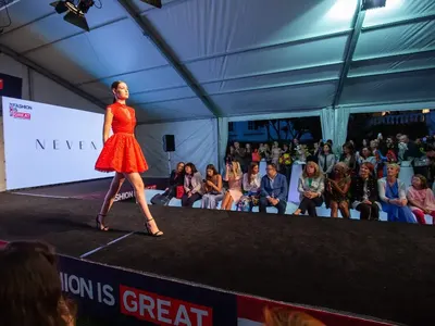 Дизайнерът Невена Николова се върна от Лондон за участие в Conscious Couture