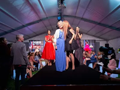 Дизайнерът Невена Николова се върна от Лондон за участие в Conscious Couture