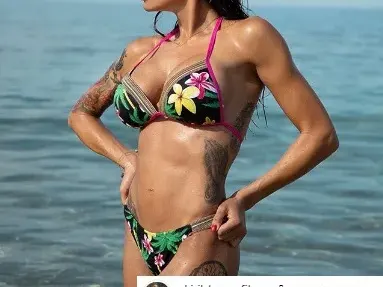 Ексклузивно в HotArena! Ето го новото гадже на Черната Златка! (СНИМКИ)