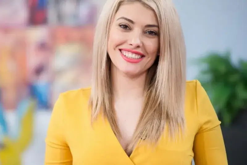 Ева Веселинова пробива в Гърция