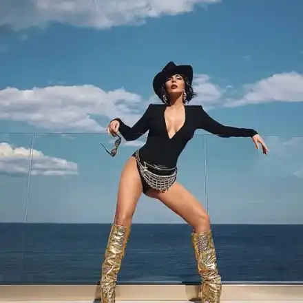 Галена се изкъпа в Ниагара