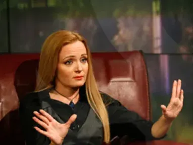 Гена Трайкова купи палто на домашния си любимец