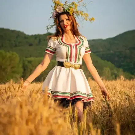 Яна Средкова ще представи България на международния конкурс MRS. Europe 2019 в Лас Палмас