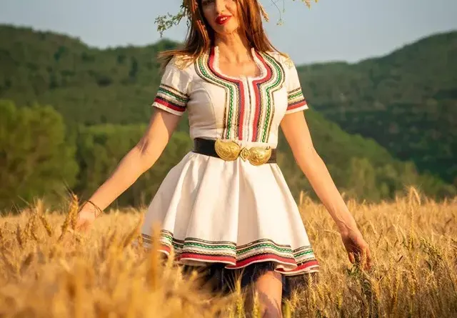 Яна Средкова ще представи България на международния конкурс MRS. Europe 2019 в Лас Палмас