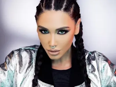 Яница се пусна само по ръкавици