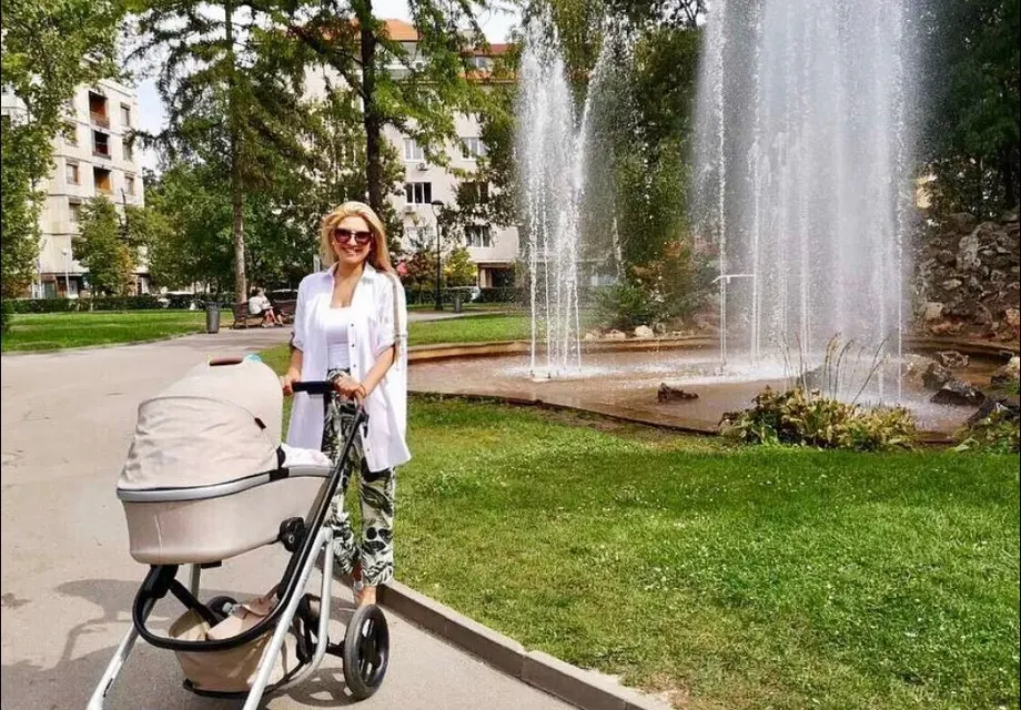 Йоана Драгнева бачка и през майчинството