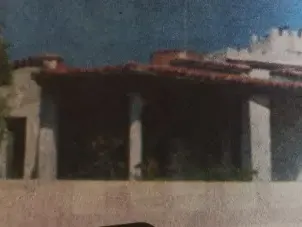 Къщата на Батето тъне в разруха (СНИМКИ)