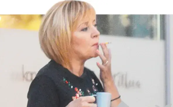 Край на мистерията: Ето как, къде и за колко се фризира Мая Манолова