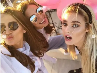 Кристин Илиева празнува рожден ден без Дивна! Моделът излъга, че е простила на певицата