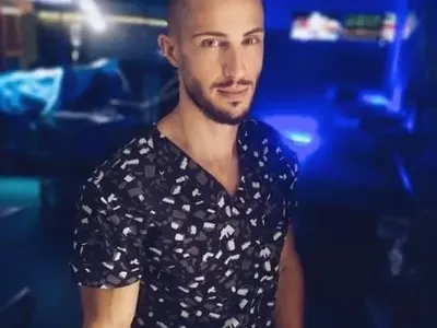 Лорд Минчев в акция: Военно модно положение при Гери-Никол, Шопов ни гледа под вежди като на Азис + още и СНИМКИ