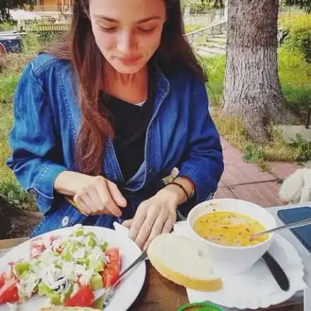 Лорина Камбурова поддържа форма с шкембе чорба