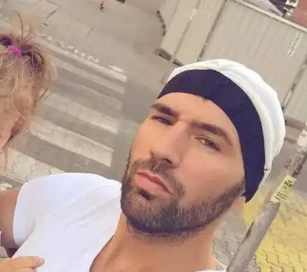 Наско Месечков не ще да гледа как излиза бебето