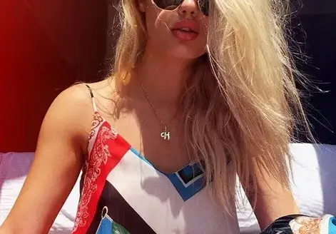 Оцелялата в катастрофа Кристин Илиева наду джуки!  Моделът разгневи благодетелите си с висок стандарт на живот и скъпи дрехи