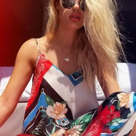 Оцелялата в катастрофа Кристин Илиева наду джуки!  Моделът разгневи благодетелите си с висок стандарт на живот и скъпи дрехи