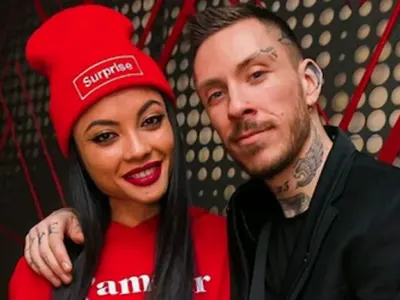 Павката посвети песен на жена си