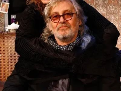 Пръстен с диамант за ЧРД на Аня Пенчева, актрисата празнува с Ламбо