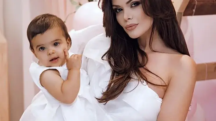 Преслава качи Паола на Черни връх