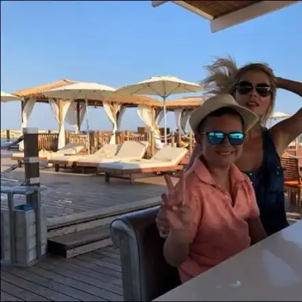 Райкова мъкне детето на работа