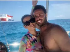 Ралица Паскалева обикаля света
