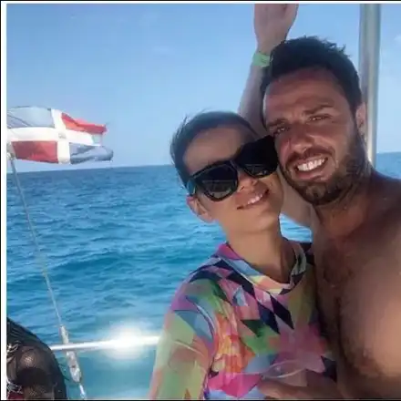 Ралица Паскалева обикаля света