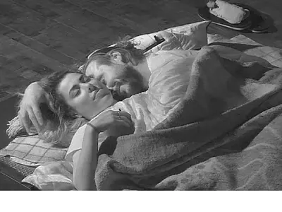 Ромео спа със своята Жулиета във „Фермата“