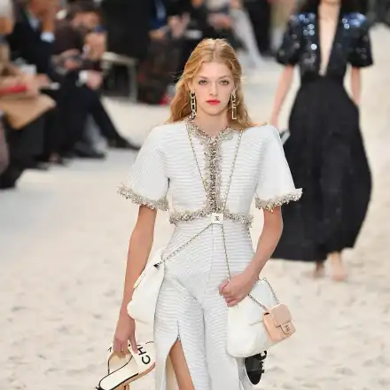 „Шанел“ с мил жест към Белослава Хинова